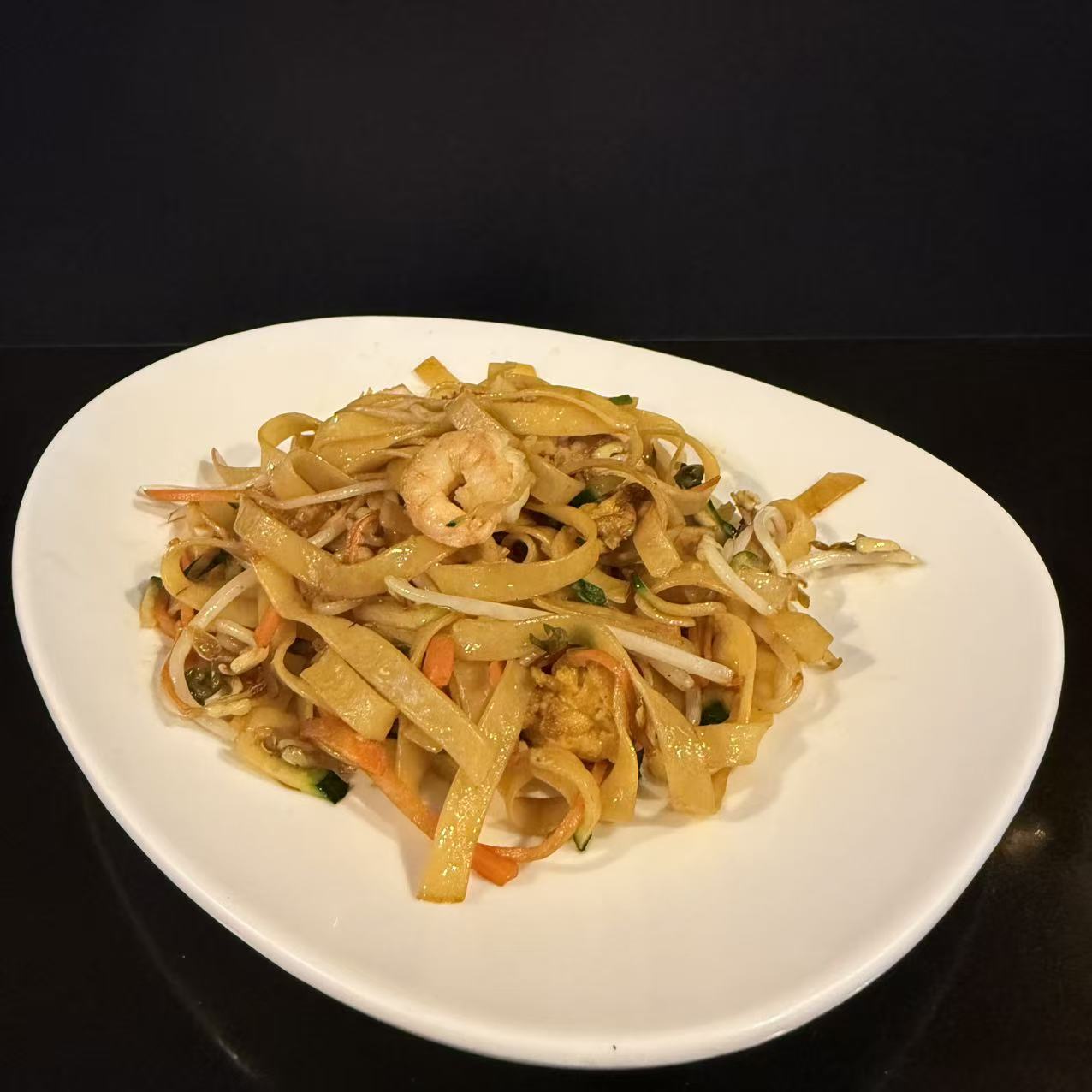 Tagliatelle con gamberi verdure